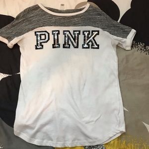 pink t-shit